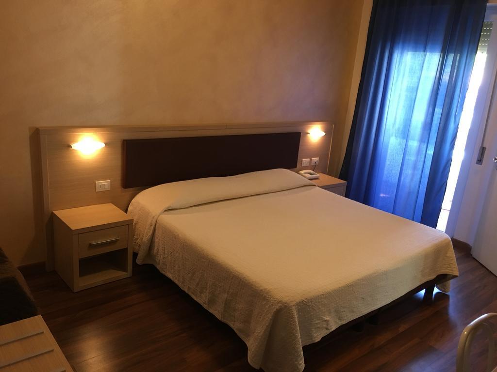 Hotel Grifone Principina a Mare Luaran gambar