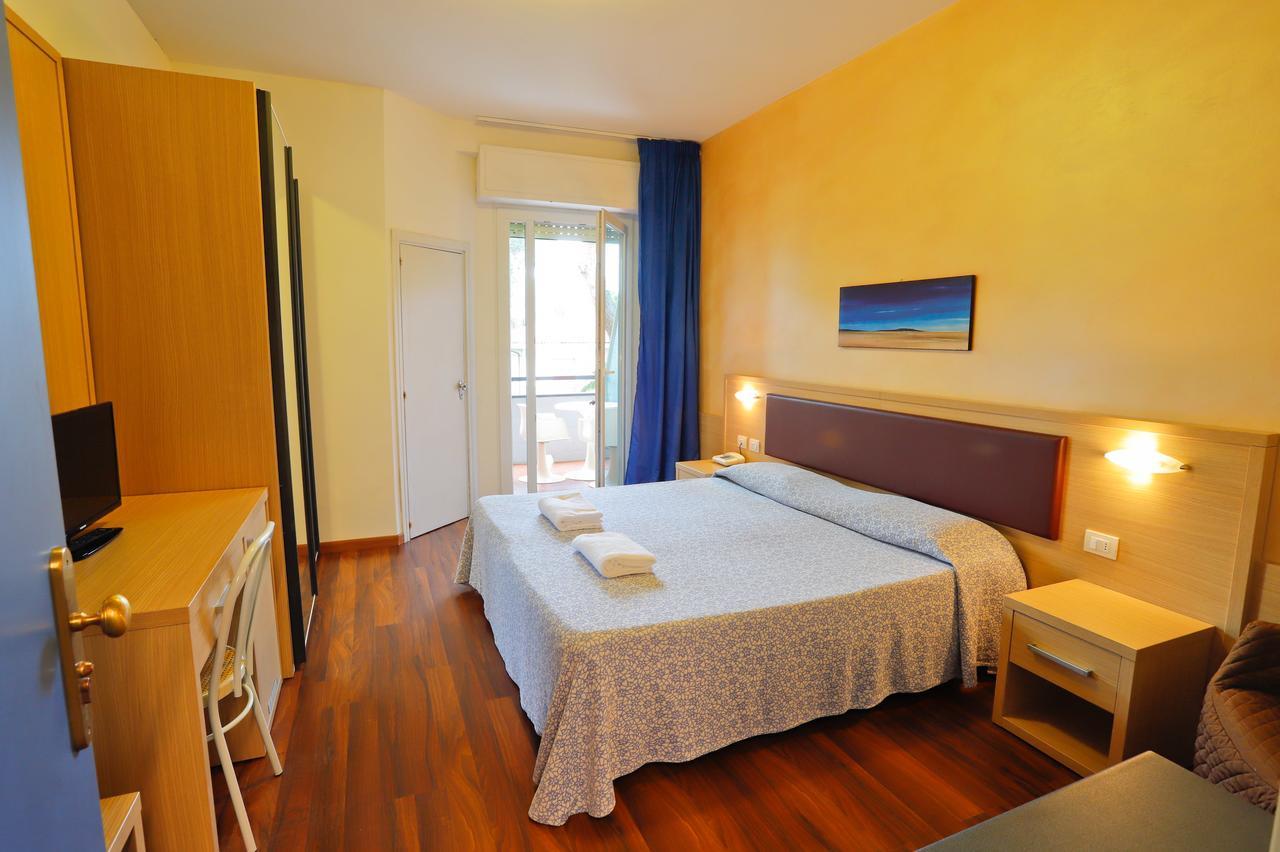 Hotel Grifone Principina a Mare Luaran gambar