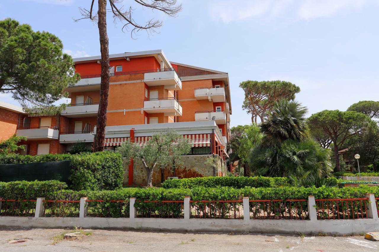 Hotel Grifone Principina a Mare Luaran gambar